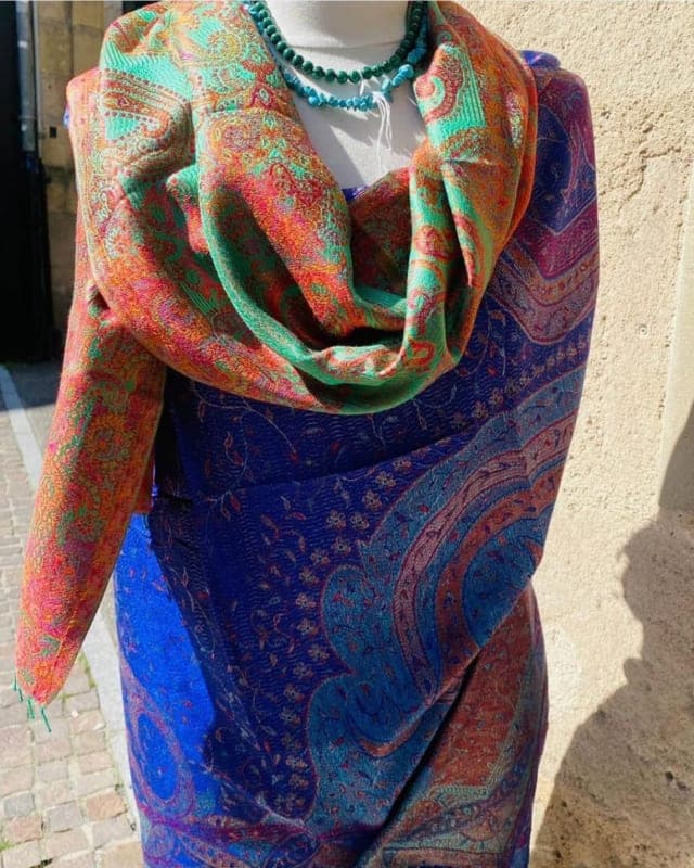 Middle Estern Scarf
